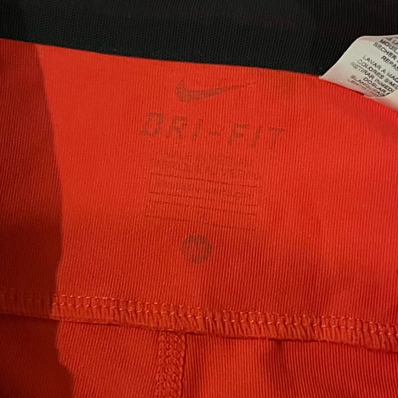 Nike Dri-FIT Essential Fitted Running Shorts - Picture 3 of 4